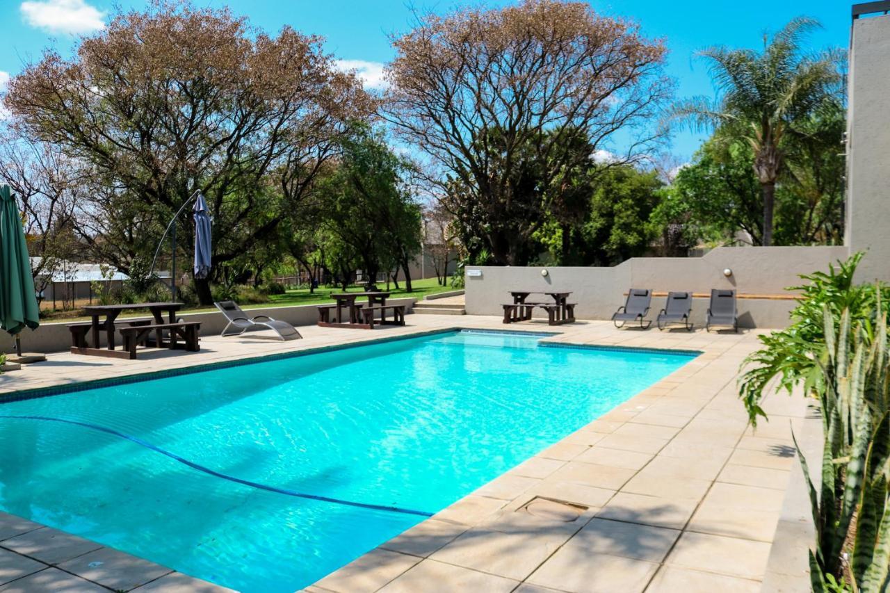 Fair Glen Hotel Kyalami Exterior photo